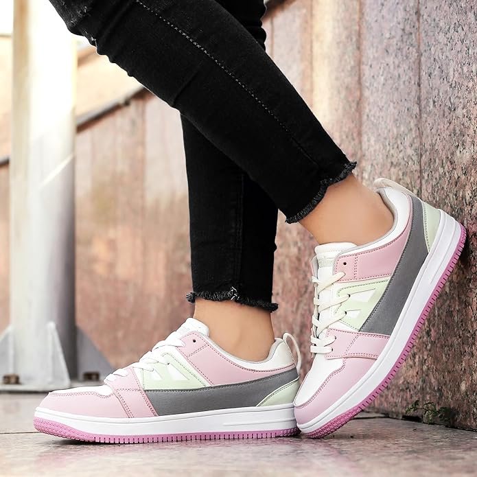 Stylish Bacca Bucci women’s sneakers, lace‑up design for everyday fashion.