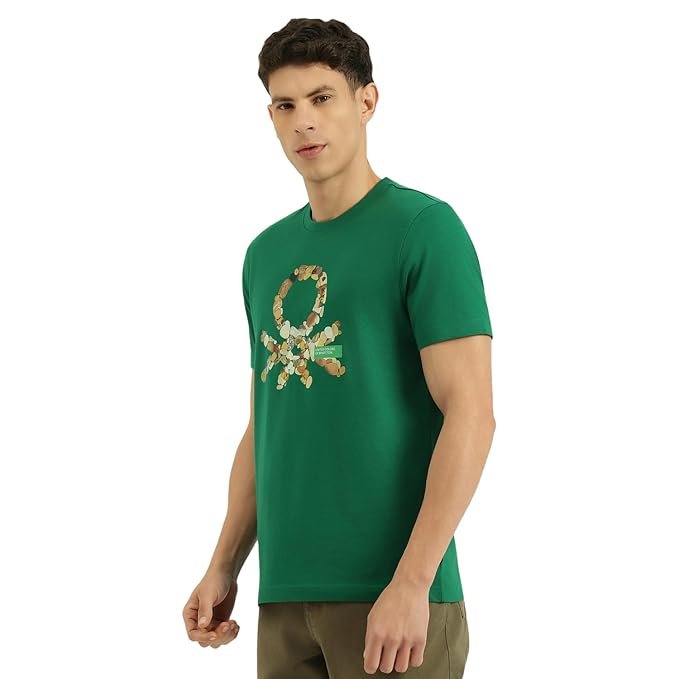 Comfortable Benetton men’s t‑shirt, crafted with soft cotton and trendy design.