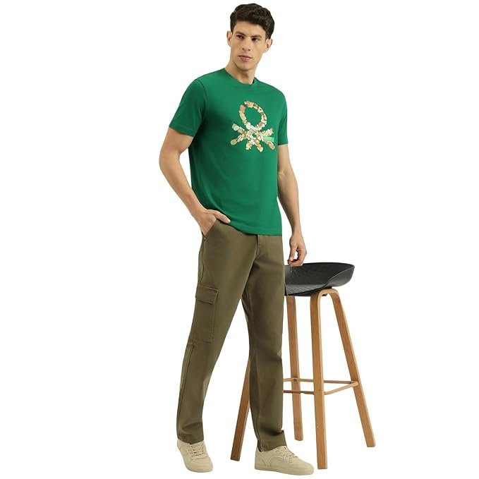 Stylish Benetton men’s t‑shirt, premium quality cotton fabric for casual wear.